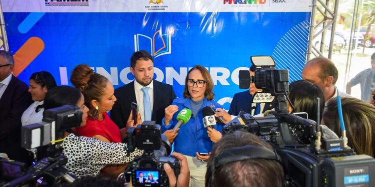 Alema, governo e Famem promovem encontro para debater sobre pacto de retomada de obras da educação