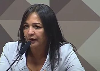 Eliziane faz suspense se indiciará o ex-presidente Jair Bolsonaro no relatório da CPMI do 8 de janeiro