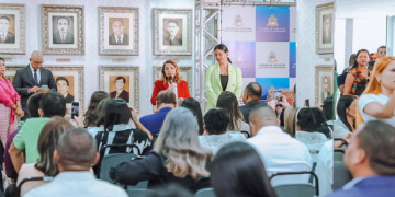 Assembleia entrega kits de equipamentos a Procuradorias da Mulher de Câmaras Municipais