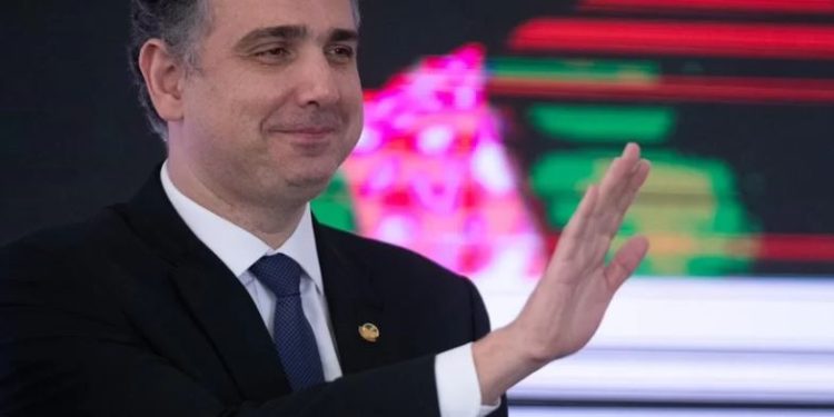 Pacheco recebe candidato de Sarney à Procuradoria-geral da República