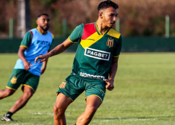 Sampaio perde para o Tombense e fica na porta do rebaixamento da Série B