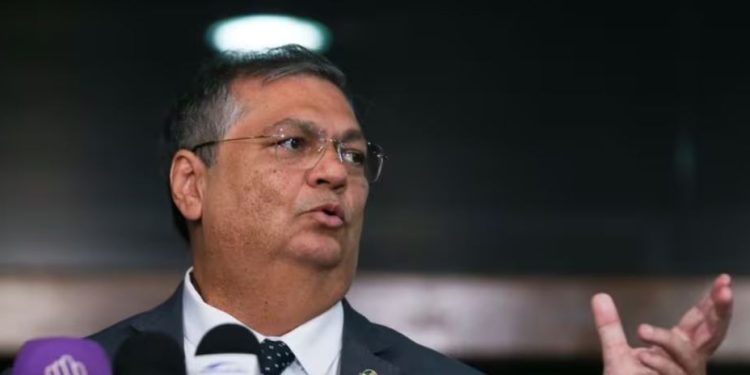 Família Dino está no poder desde o Império e tetravô ajudou Pedro II contra rebelião