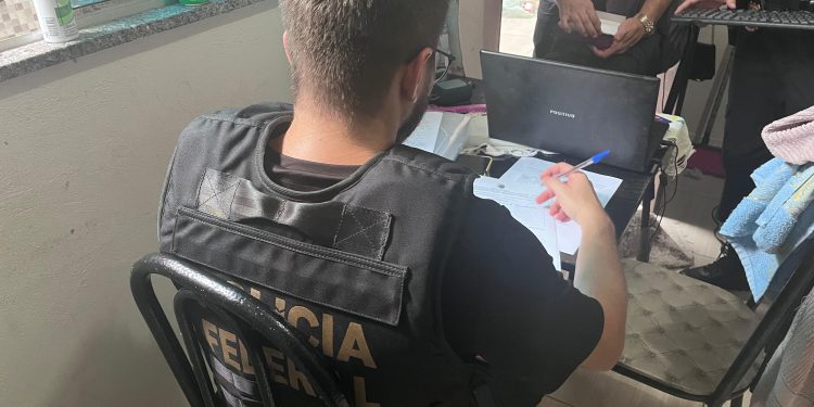 PF faz em São Luís operação de combate a estupro de vulnerável e pornogradia envolvendo criança e adolescente