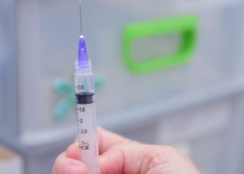 SES confirma vacinação contra dengue em cinco municípios da região metropolitana