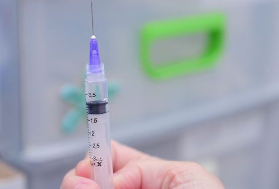 SES confirma vacinação contra dengue em cinco municípios da região metropolitana