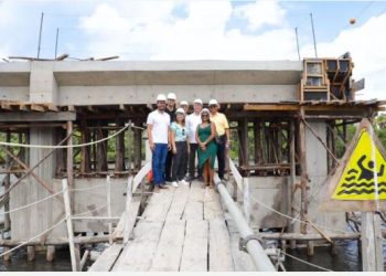Presidente da Assembleia participa de vistoria das obras de ponte em Barreirinhas