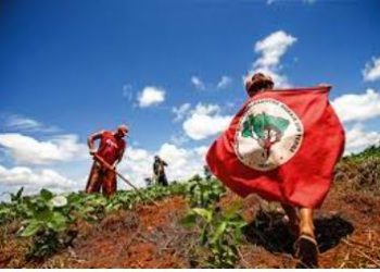 MST reúne militância para discutir efeitos de lei estadual que ameaça direito à terra