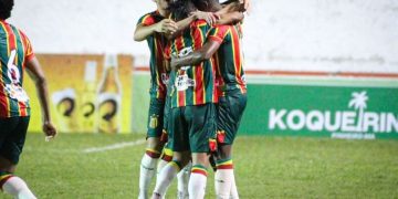 Sampaio Corrêa vence Pinheiro em partida realizada no estádio Costa Rodrigues pelo placar de 2 a 1