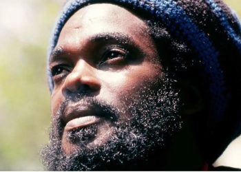 Reggae perde o baixista Aston Barret que integrou a banda de Bob Marley