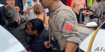 Homem negro é ferido com faca, chama PMs e acaba detido em Porto Alegre (RS)