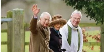 Rei Charles III anuncia câncer e suspende compromissos públicos