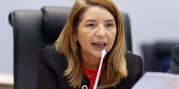 Iracema Vale anuncia criação de Comissão Especial para acompanhar caso de navio encalhado em São Luís