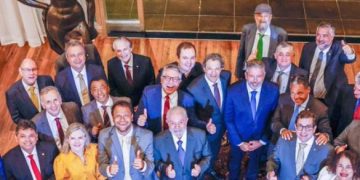 Deputado Márcio Jerry participa de “happy hour” com o presidente Lula no Palácio da Alvorado