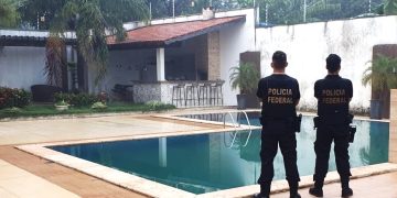 PF faz operação de combate a bando que oferecia cursos e emitia diplomas falsos