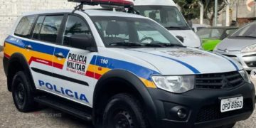 Leandro e Leonardo são suspeitos de esfaquear Michael Jackson em um triângulo amoroso