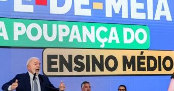 Programa Pé de Meia vai ditribuir bolsa para 170 mil alunos do ensino médio no Maranhão