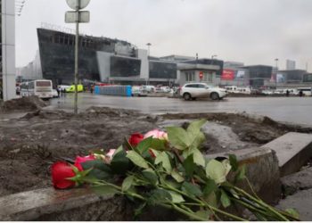 Putin diz aos russos que a Ucrânia está ligada ao ataque que matou 133 pessoas, afirmações negadas por autoridades de Kiev