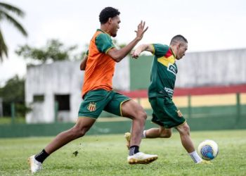 Sampaio Correa encara o Ferroviário do Ceará em partida valendo R$ 2,2 milhões ao vencedor