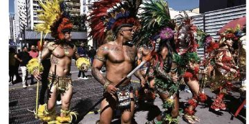 Comitiva do ‘maior São João do mundo’ do governo do Maranhão merece só foto na Folha de S. Paulo