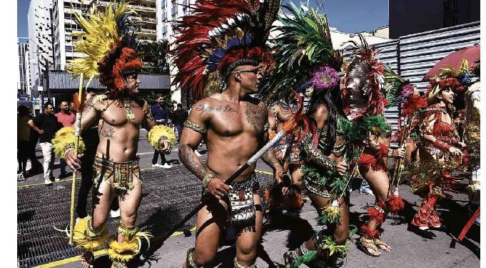 Comitiva do ‘maior São João do mundo’ do governo do Maranhão merece só foto na Folha de S. Paulo