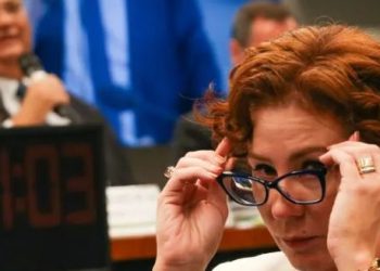 Deputado Duarte Júnior é derrotado pela colega Carla Zambelli em ação no STF por injúria