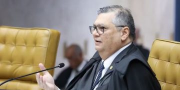 Flávio Dino não se declara ‘suspeito’ e seguirá como relator do caso Juscelino