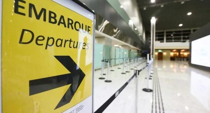 PF prende no aeroporto de Sao Luis acusado de roubo qualificado