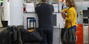 Aposentados poderão comprar passagem aérea por até R$ 200 cada trecho