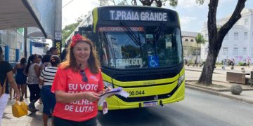 Candidata a vereadora Mary Ferreira faz defesa pelo Passe Livre em plebiscito coincidente com eleições em São Luís