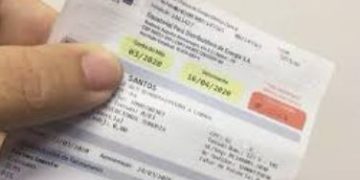 Aneel anunica tarifa vermelha patamar 2 para o mês de outubro na conta de energia elétrica
