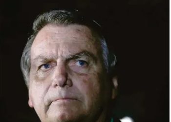 PF indicia Jair Bolsonaro e mais 36 por tentativa de golpe de estado