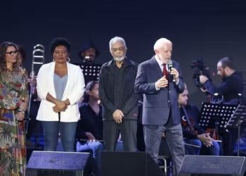 Lula diz que é contra ofensas e xingamento e diz indignação deve ser contra fome