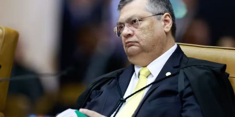 Ministros do STF saem em defesa de Dino em meio a crise das emendas no Congresso