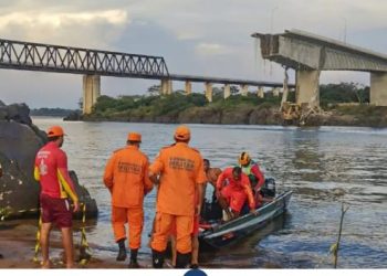 Caminhões que caíram da ponte que liga Tocantins e Maranhão levavam produtos corrosivos