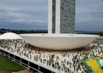 “8 de Janeiro: Dois Anos Depois” é o tema do Caminhos da Reportagem, da TV Brasil