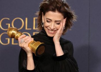 Fernanda Torres ganha Globo de Ouro por interpretaçõ em ‘Ainda Estou Aqui’