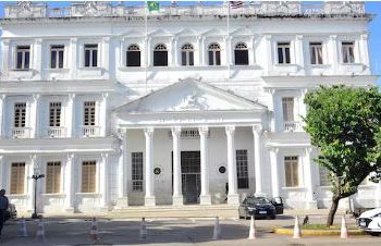 Porsche, Rolex e mansão de R$ 3 milhões: ex-servidor ‘enriqueceu’ no Tribunal do Maranhão, diz PF