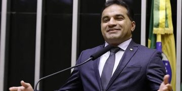 STF deve analisar denúncia contra deputados Josimar Maranhãozinho e Pastor Gil