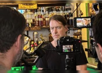 Guitarrista da banda britânica Radiohead grava documentário sobre a cultura de Belém