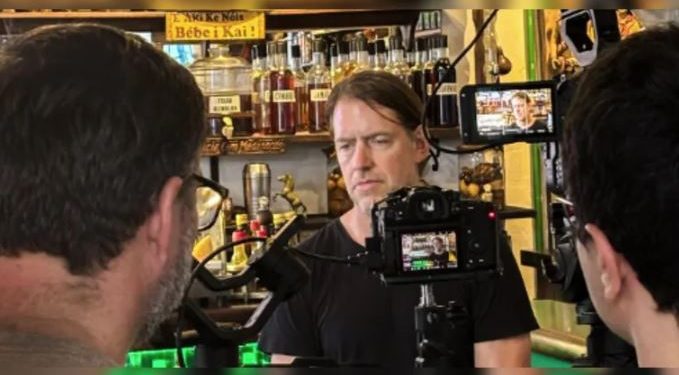 Guitarrista da banda britânica Radiohead grava documentário sobre a cultura de Belém