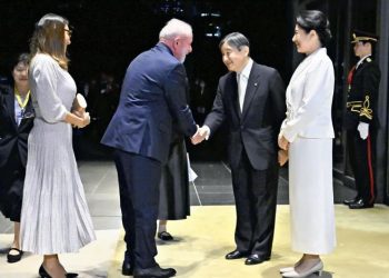 Lula é recebido pela Família Imperial em palácio no Japão em jantar com 110 participantes