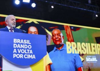 Presidente Lula confirma antecipação do 13º salário pago pelo INSS para abril e maio