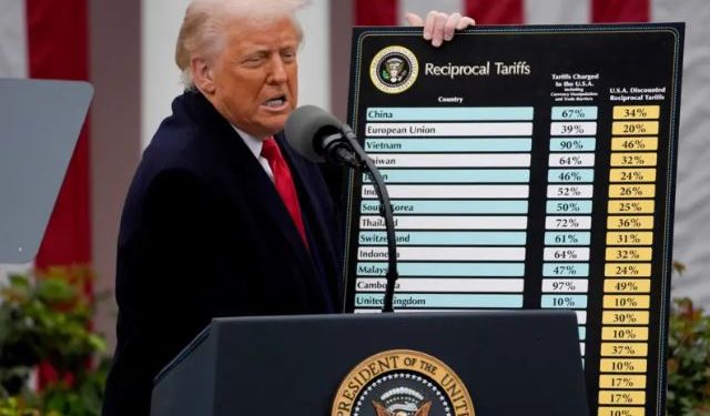 Presidente Donald Trump  anuncia taxa de 10% sobre produtos brasileiros a partir de sábado, 5