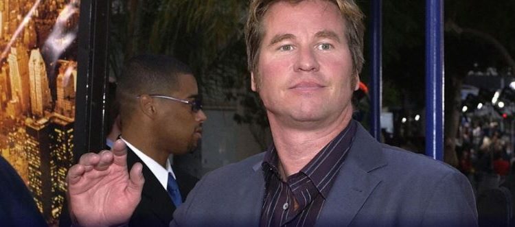 Val Kilmer, astro de Hollywood que interpretou Batman e Jim Morrison, morre aos 65 anos