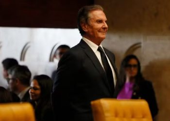 Ex-presidente Fernando Collor é preso em Alagoas após decisão do ministro Alexandre de Moraes