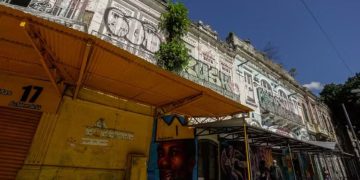 Prefeitura do Rio lança programa para reforma de casarões abandonados no Centro