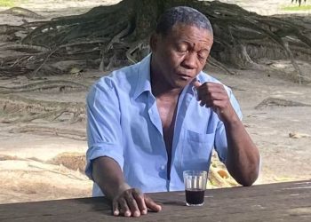 O Globo troca foto de João do Vale por ator que interpretou artista maranhense em musical