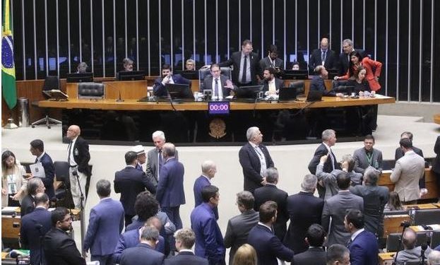 Maioria da bancada do Maranhão vota pela derrubada do Projeto do Governo que aumentaria o IOF