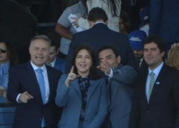 André Fufuca participa de desfile com presidente Lula e outros ministros em Brasília