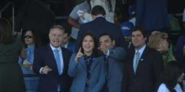 André Fufuca participa de desfile com presidente Lula e outros ministros em Brasília